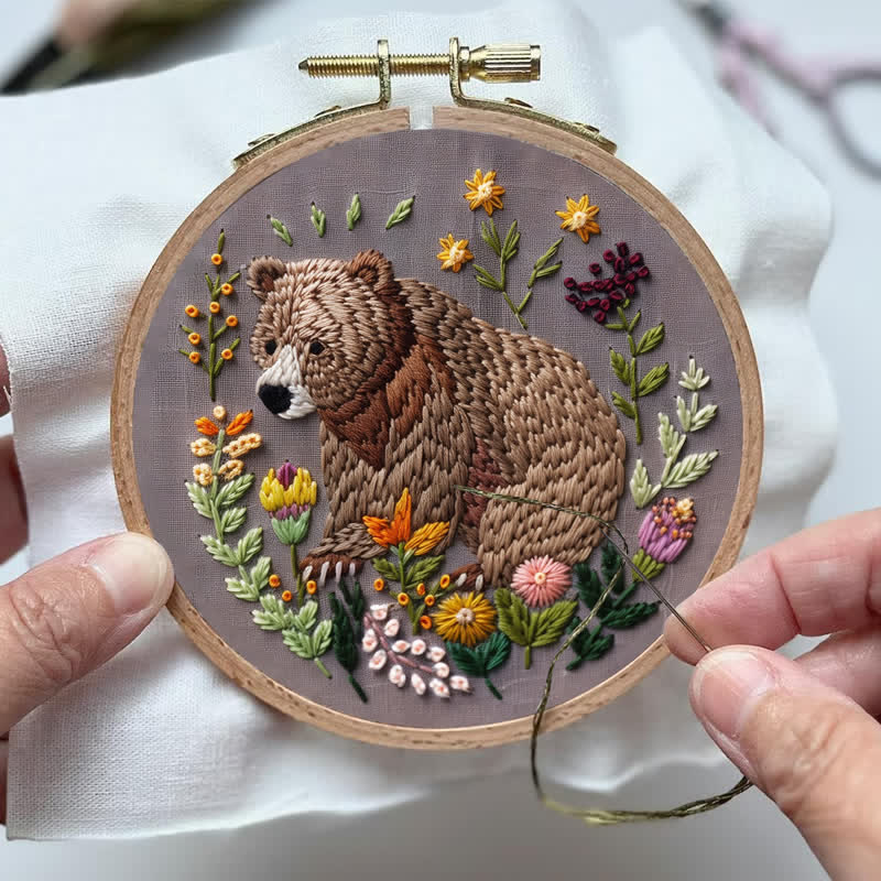 Rubbyoo Embroidery Kit - Woodland Bear