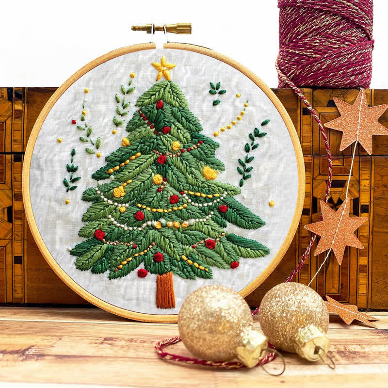 Rubbyoo Embroidery Kit - Cute Christmas Tree