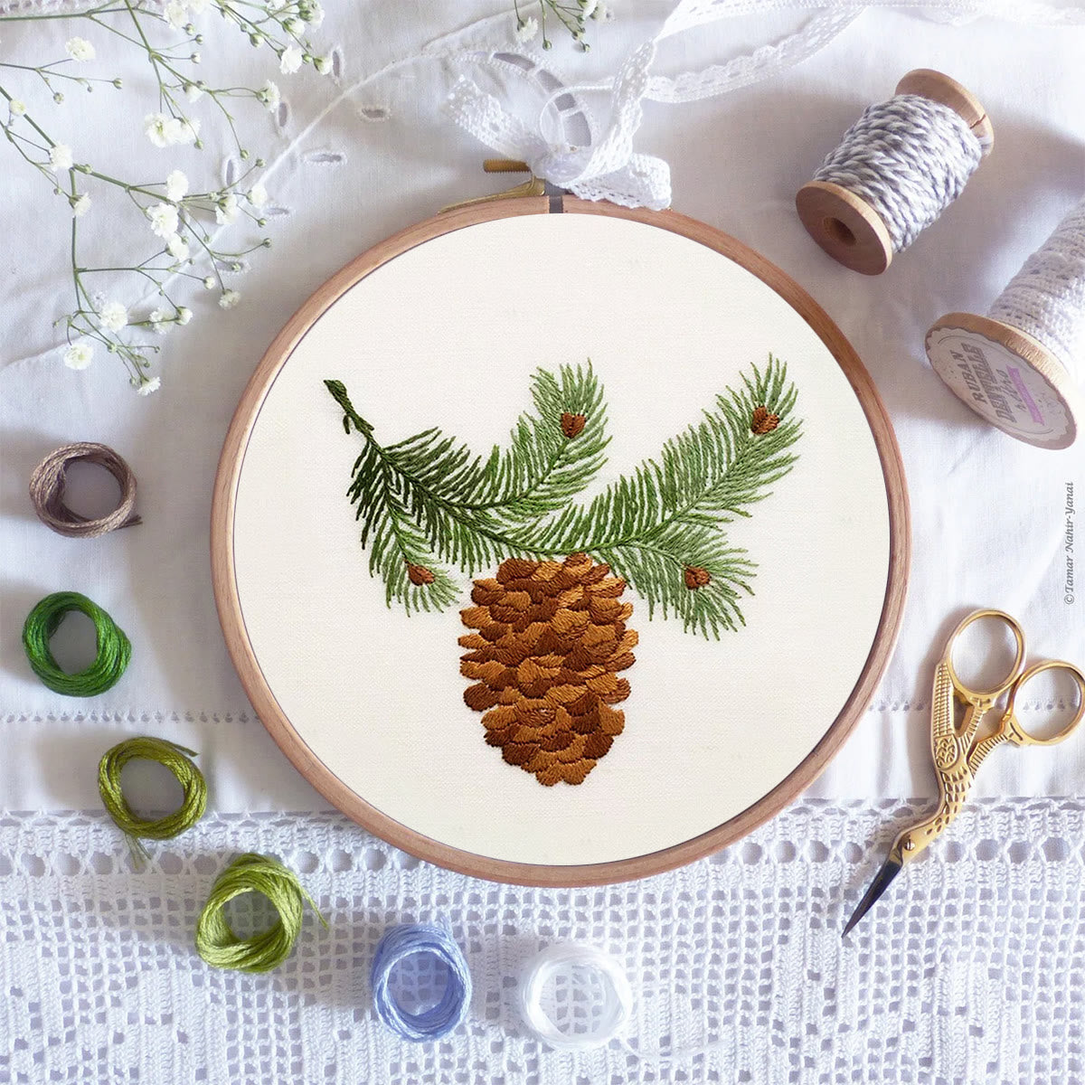 Rubbyoo Embroidery Kit - Pine Cone