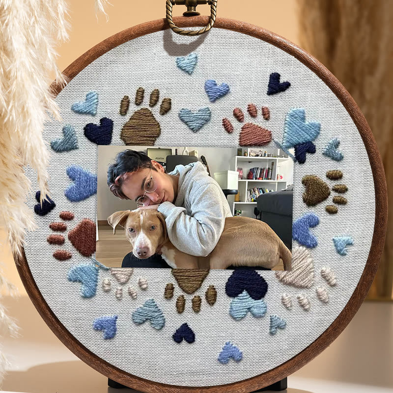 Rubbyoo Embroidery Photo Frame Kit - Adorable Paw Print | Memorable Handmade Craft | Diy Needle Artwork