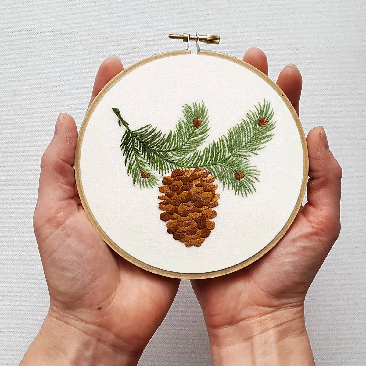 Rubbyoo Embroidery Kit - Pine Cone