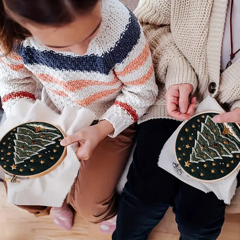 Rubbyoo Embroidery Kit - Christmas tree2