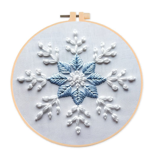 Rubbyoo Embroidery Kit - Snowflakes