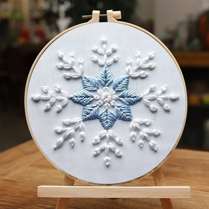 Rubbyoo Embroidery Kit - Snowflakes