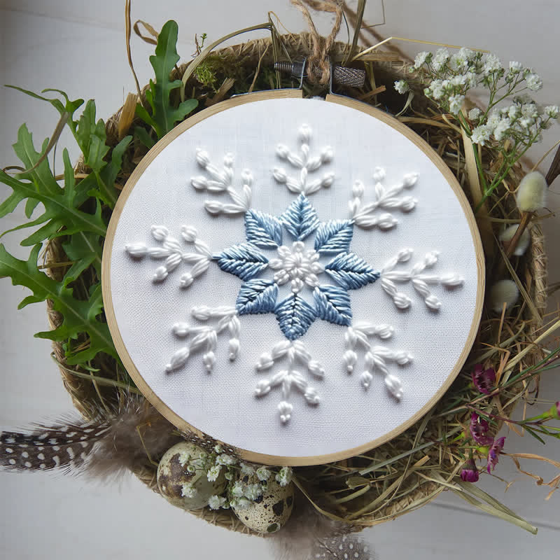 Rubbyoo Embroidery Kit - Snowflakes