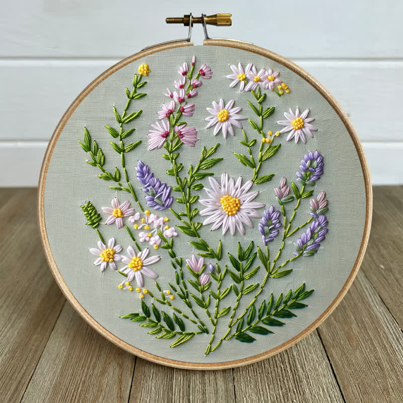 Rubbyoo Embroidery Kit - Wildflower Bouquet