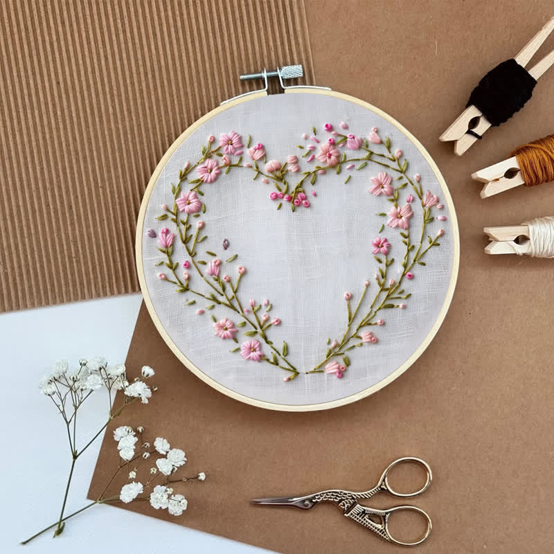 Rubbyoo Embroidery Kit - Wildflowers Heart