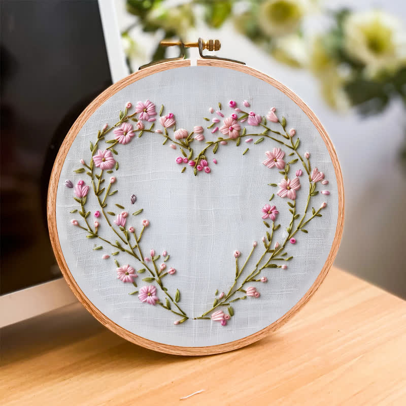 Rubbyoo Embroidery Kit - Wildflowers Heart
