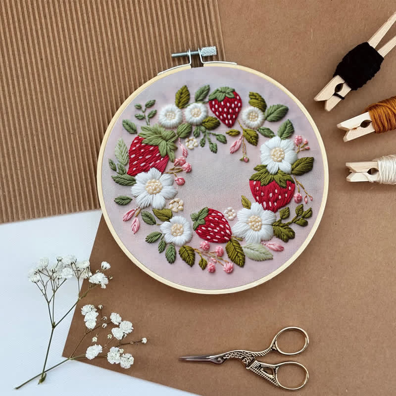 Rubbyoo Embroidery Kit - Wild Strawberry