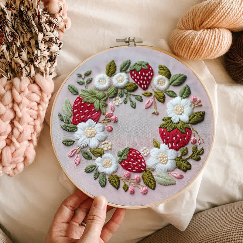 Rubbyoo Embroidery Kit - Wild Strawberry