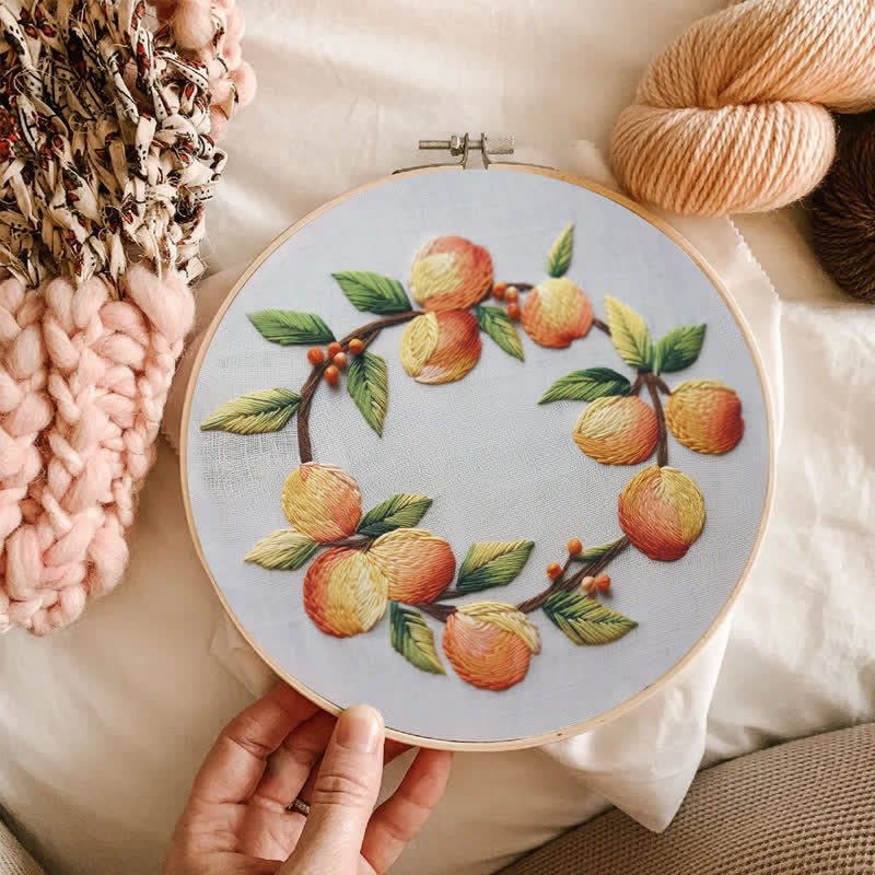 Rubbyoo Embroidery Kit - Peachy
