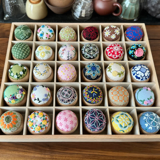 Wooden Embroidery Pin Cushion Pin Keeper