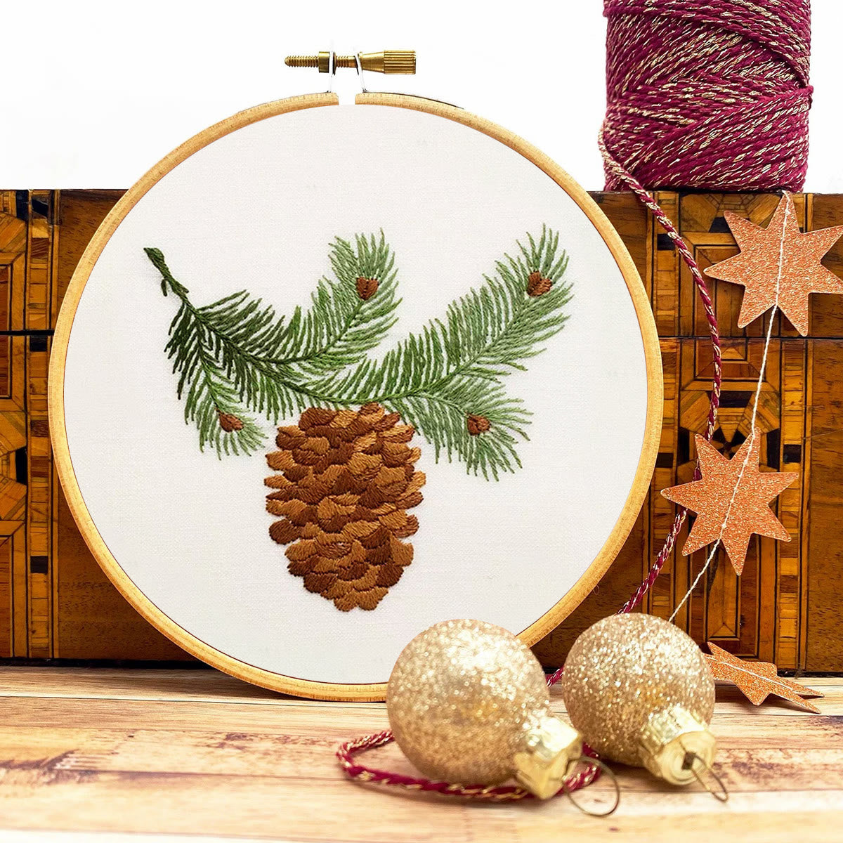 Rubbyoo Embroidery Kit - Pine Cone