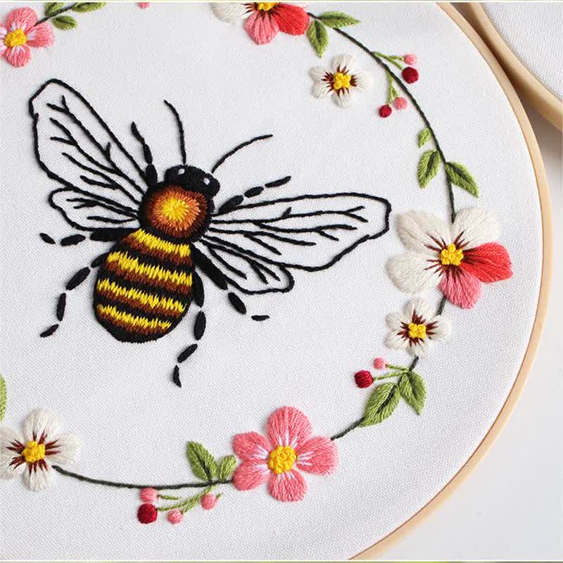 Rubbyoo Embroidery Kit - Bee Insect